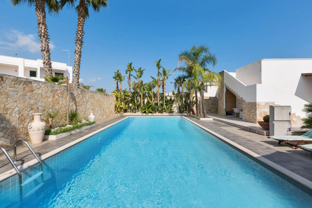 Villa Goccia by BarbarHouse