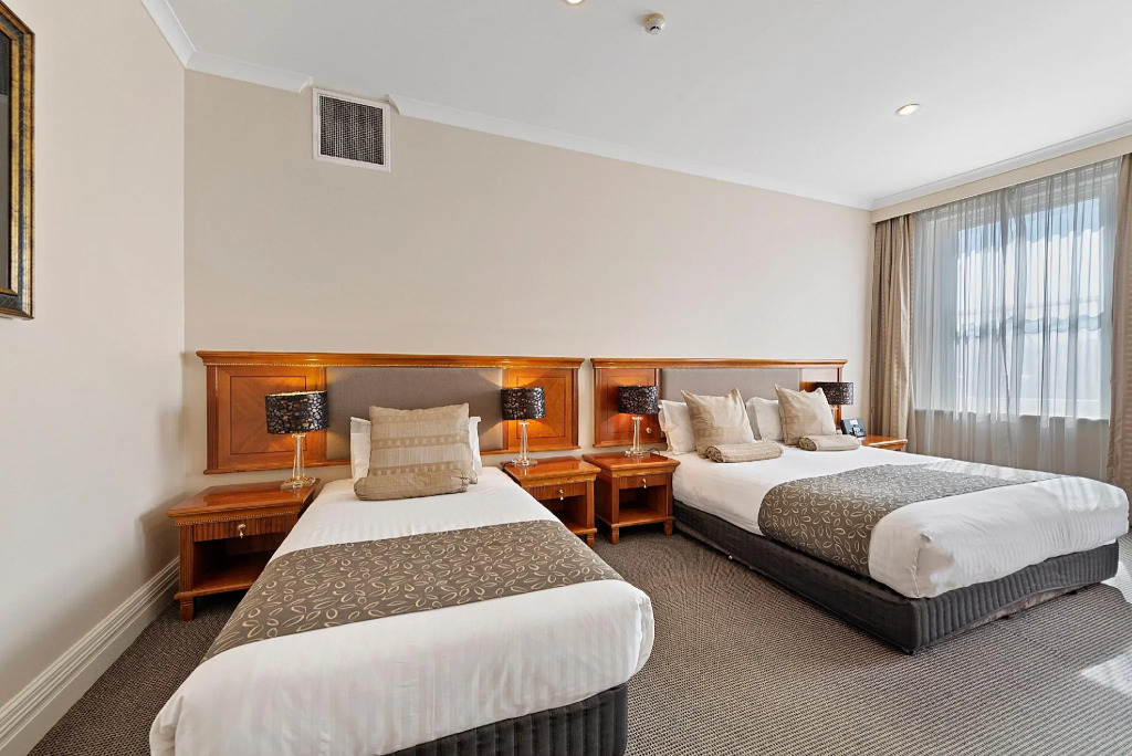 Clarion Hotel City Park Grand