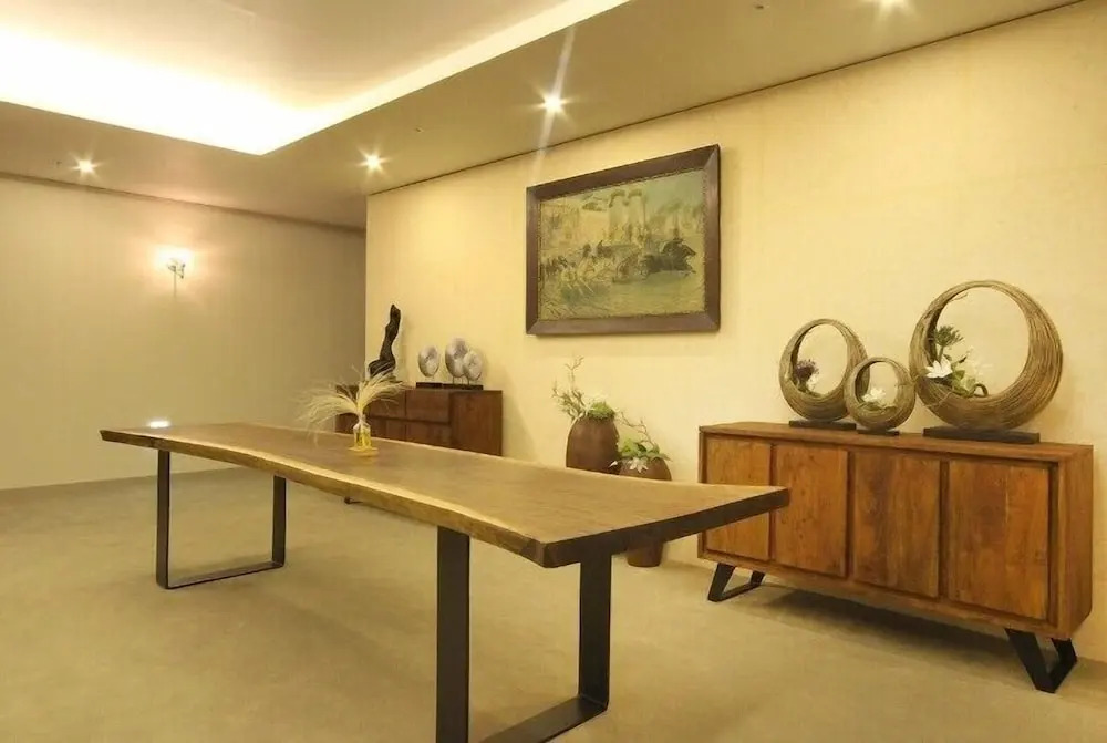 Yangsan Time Square Hotel