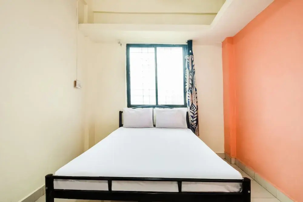 SPOT ON 41454 Shree Mahalaxmi Residency