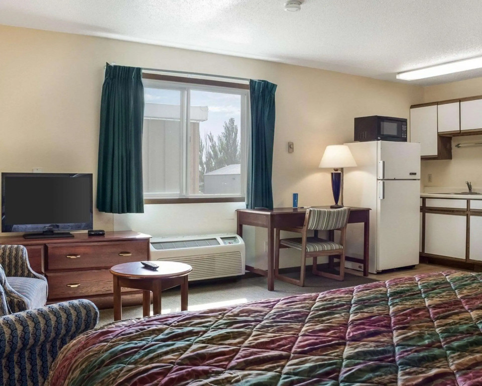 Rodeway Inn West Fargo Main Ave