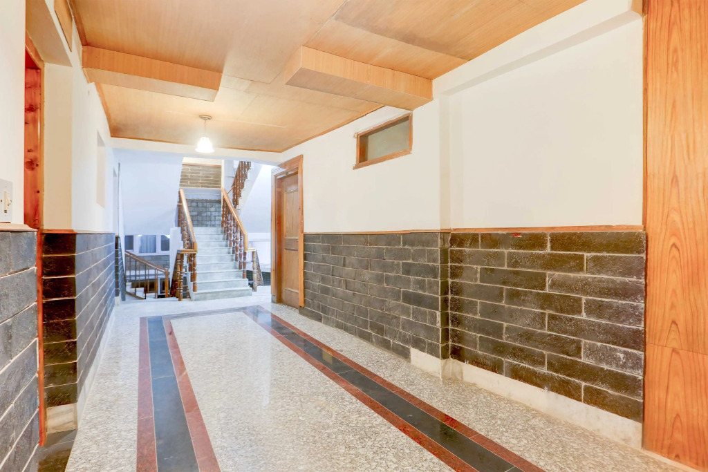 Hotel O Mall Road Manali Downtown Hadimba Temple