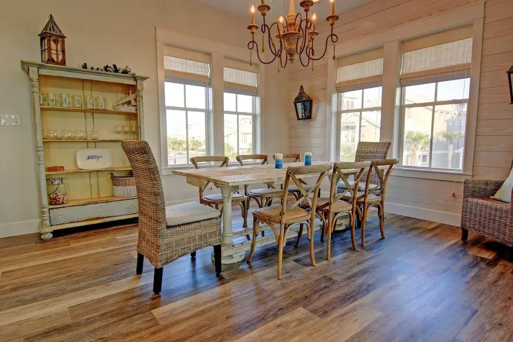 Cinnamon Shore- Seaside Dream 157 SE