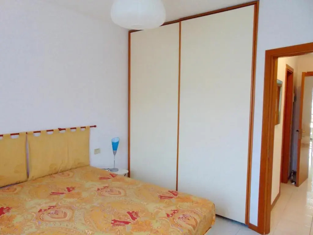 S220 - Sirolo, Trilocale in Centro Con Terrazzo