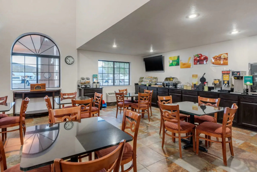 Quality Inn & Suites South Fork - Wolf Creek