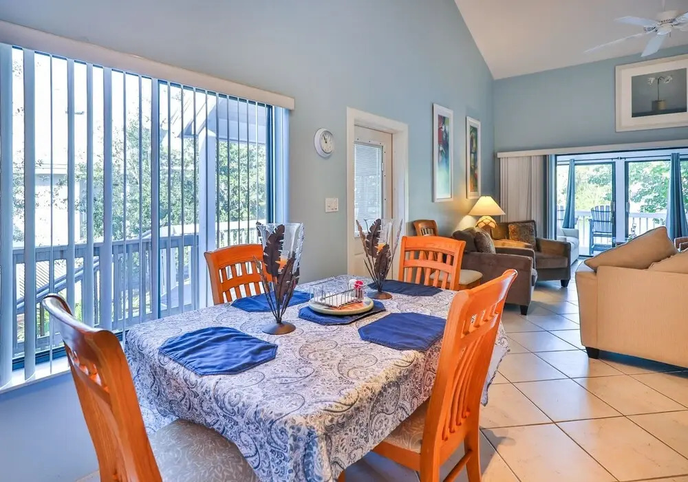 The Lakeside Beach 2 Bedroom Home