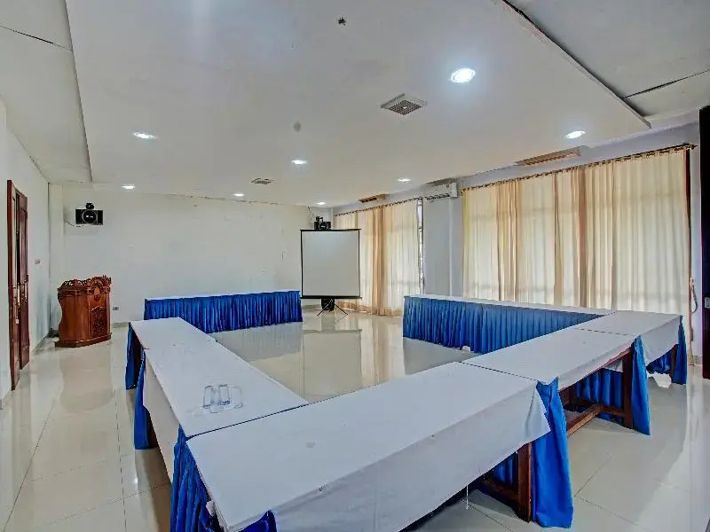 Hotel Sarbini by OYO