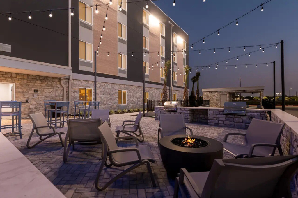 Everhome Suites Brownsville