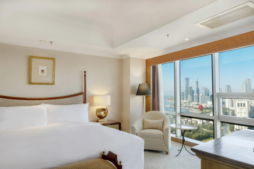 Crowne Plaza Qingdao by IHG