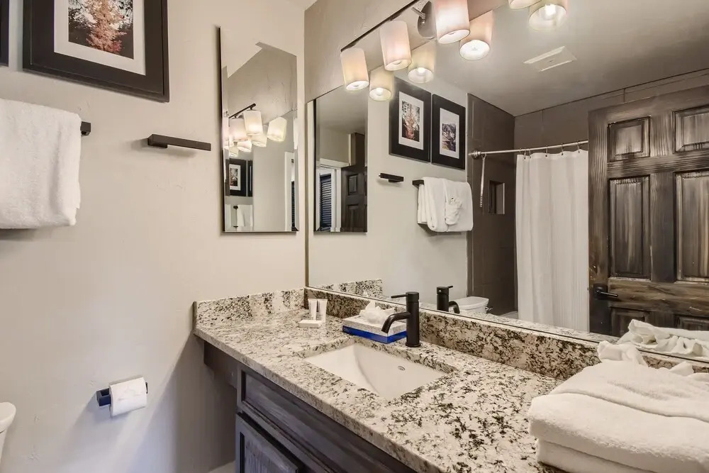 New Listing! Winterpoint 44 2 Bedroom Condo by RedAwning