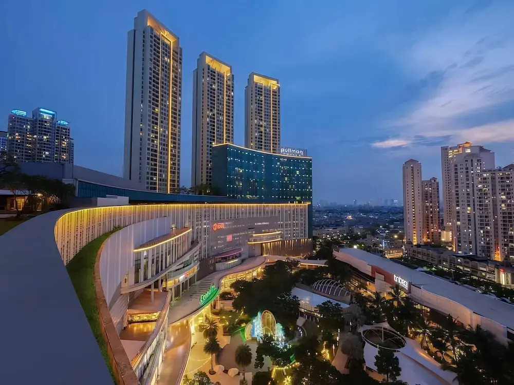 Amethyst By SanLiving - 3BR & 1 Maid Room - Central Park Mall