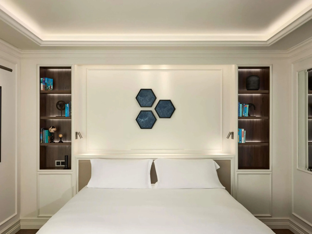 Sofitel Barcelona Skipper