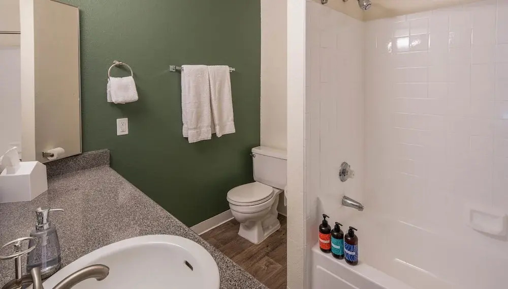 Cozy 2BR Heated Pool 219 by Wanderjaunt