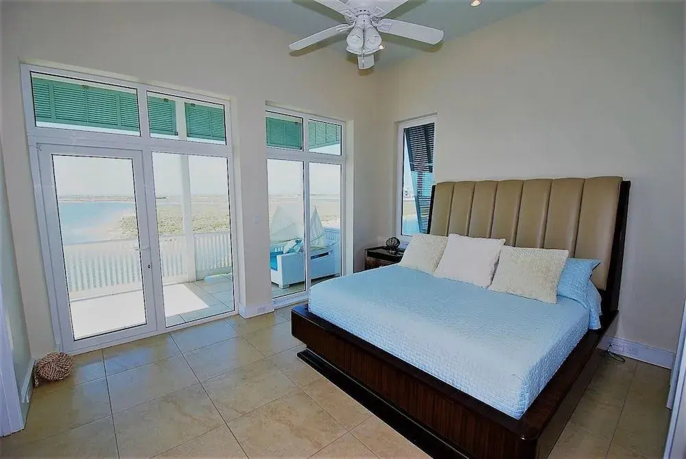 Martinique House 3 Bedrooms 4 Bathrooms Home