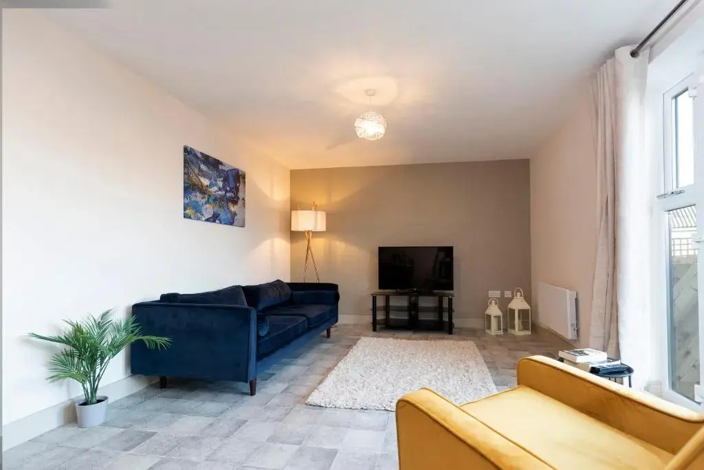 Avery House 2 - Two Bedroom with Outdoor Terrace by BPNE