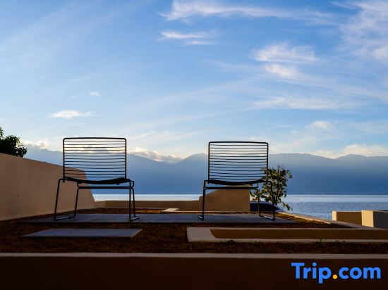 Dali Liyu ·Travel Seaview Hotel (Erhai Small Putuo Branch)