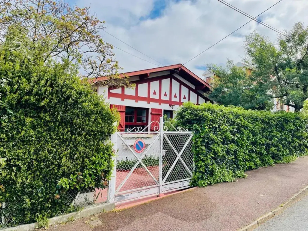 Maison Basque avec Terrasse, Clim, et Wi-Fi à 600m de la Plage - Arcachon - FR-1-433-69