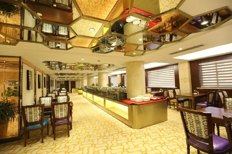 Jinchen Hotel (Hangzhou Huanglong Sports Center)