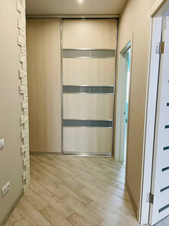 Pritomskij 15 Dvuhkomnatnye apartamenty rjadom s Ledovym dvortsom