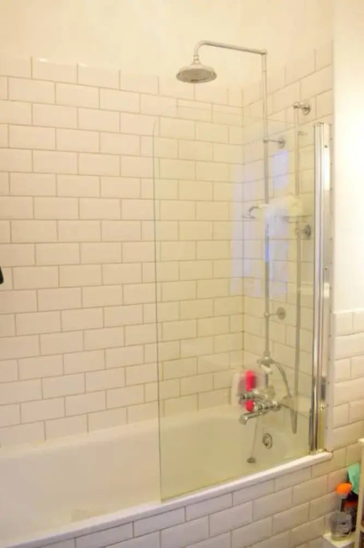 1 Bedroom Flat in Stamford Hill Accommodates 4