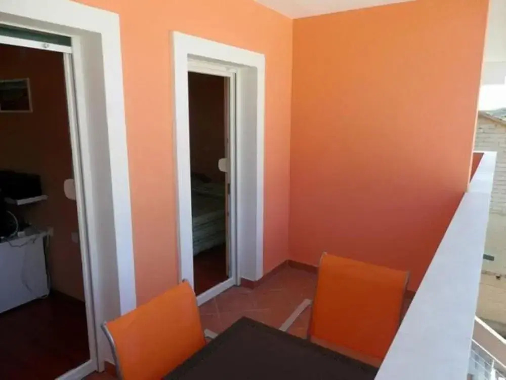 Apartments St Rialto - One Bedroom Apartment With Balcony and Sea View