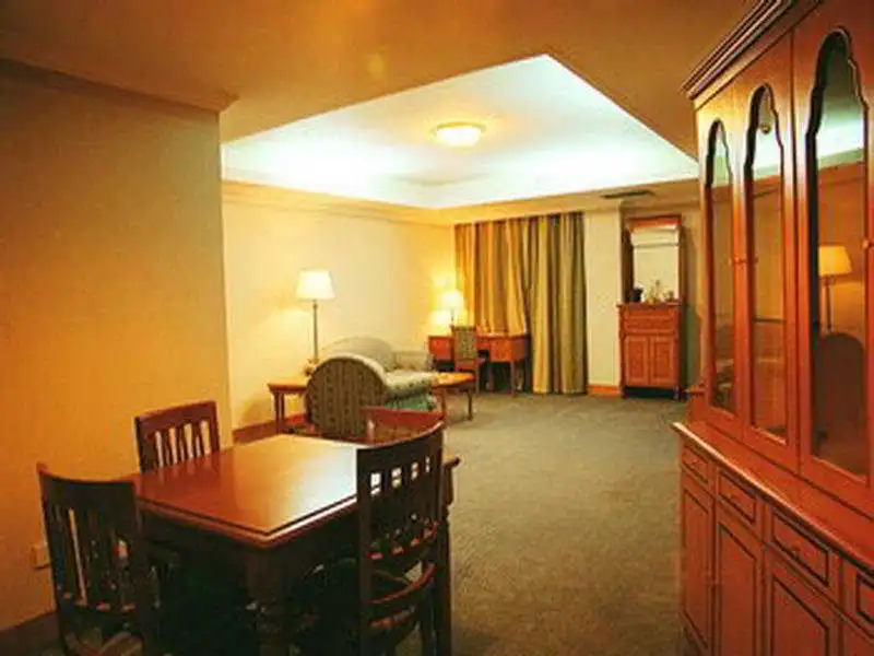 Peninsula Hotel Yichang
