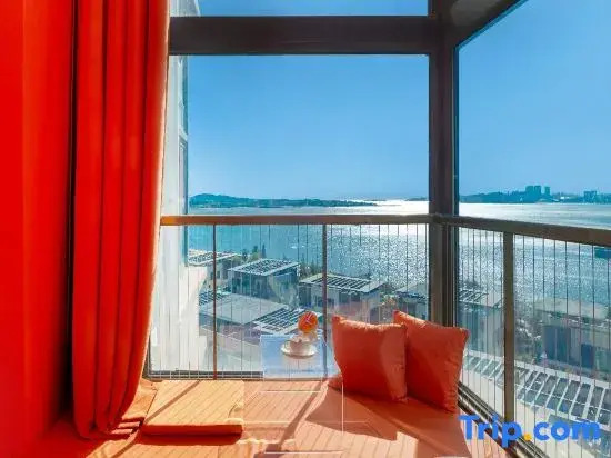 Huangdao Xinhai LOFT Scenic Apartment