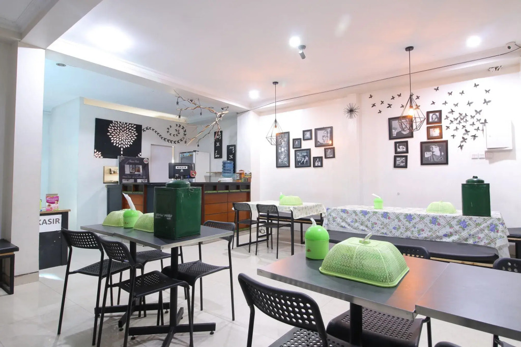 RedDoorz Plus near Universitas Negeri Yogyakarta