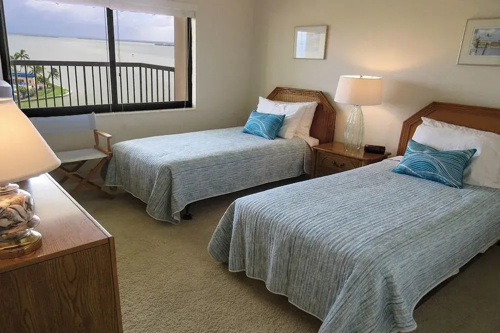 Harbour Pointe 725n 2 Bedrooms 2 Bathrooms Condo