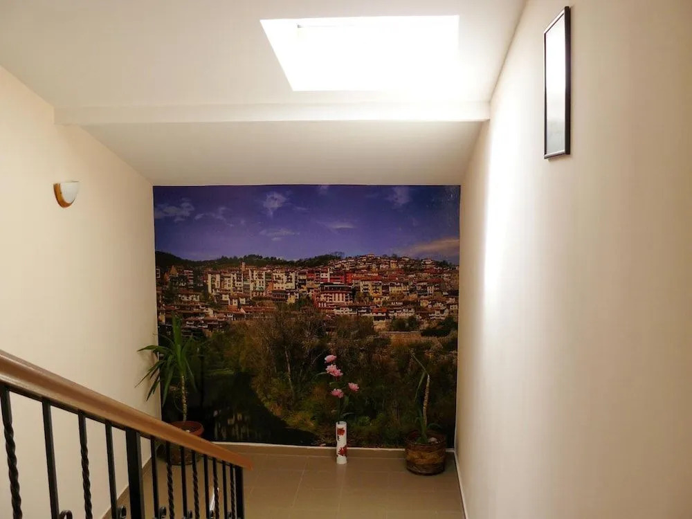 Family Hotel Varusha