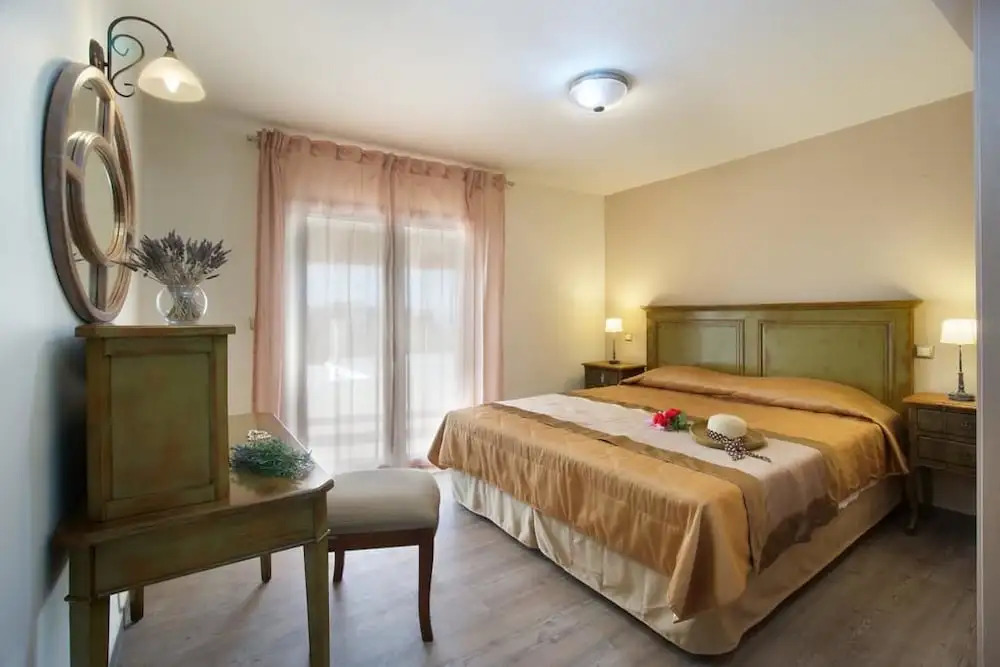 Vryonis Villa