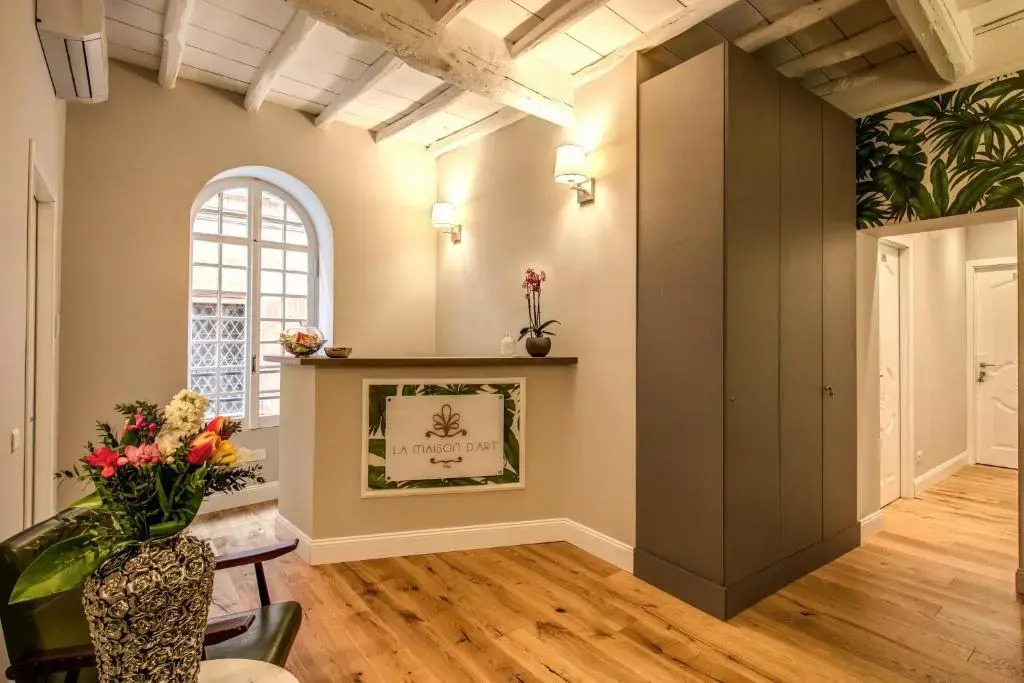 Vite 21 Luxury Room