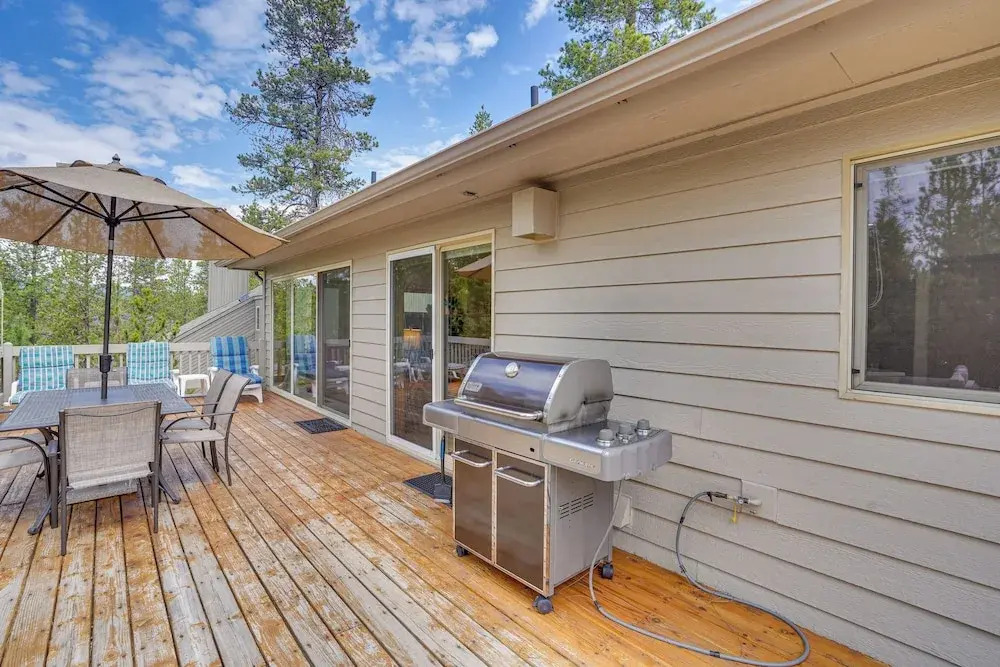 Sunriver Getaway w/ Sharc Waterpark Passes!