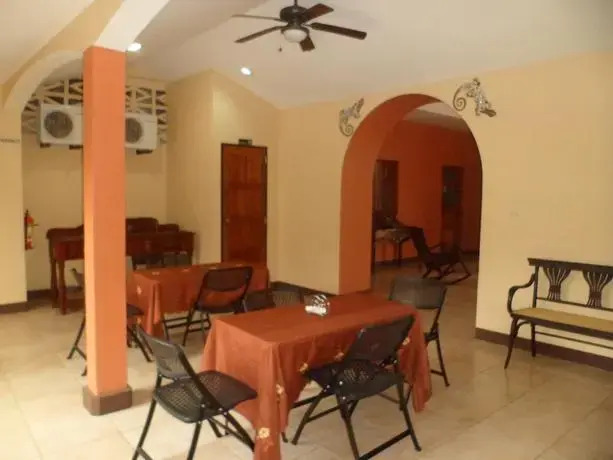 Hotel Leon del Sol