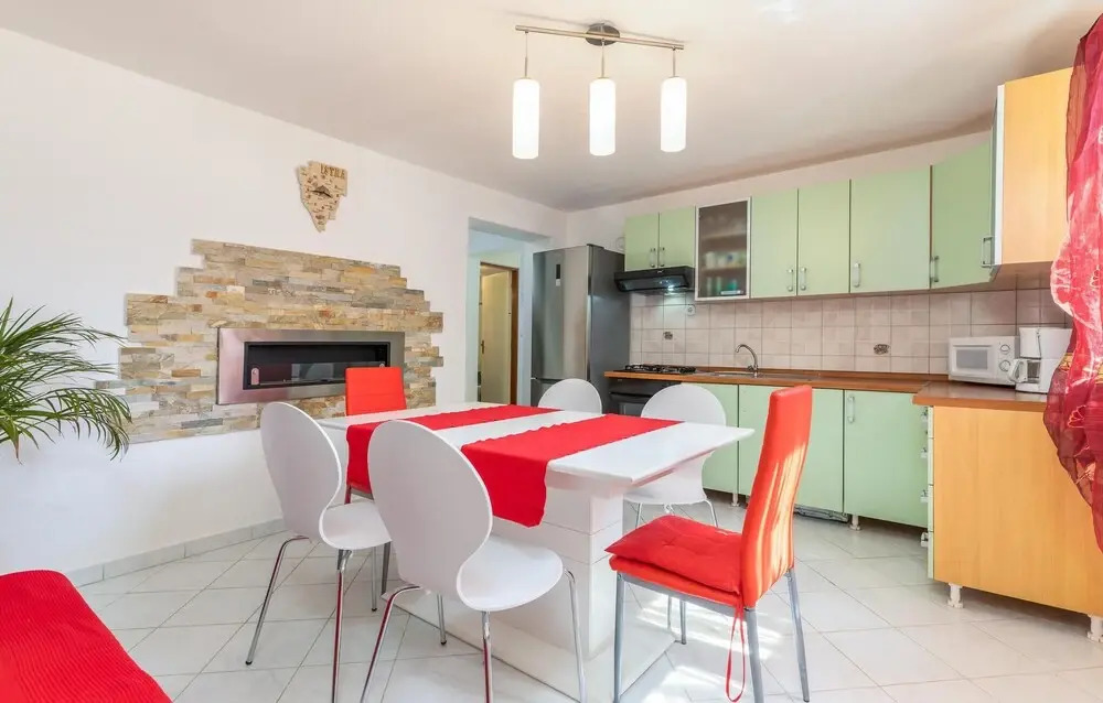 Gorgeous Home In Kastelir