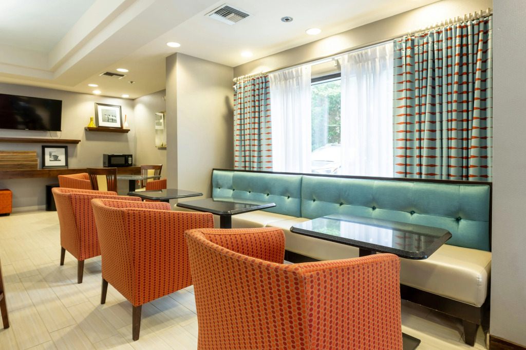 Hampton Inn Columbia I-26/Harbison Blvd.