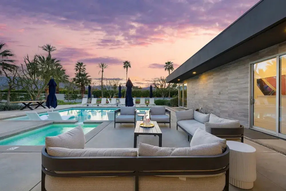 Polo Villa 5 by Avantstay Outdoor Bocce Ball Fire Pit BBQ Pool Spa 260332 6 Bedrooms