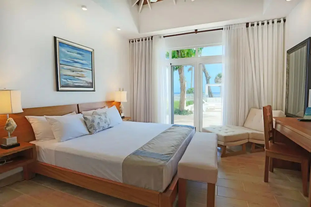 Ocean Front Villa Deluxe 4 Bedroom