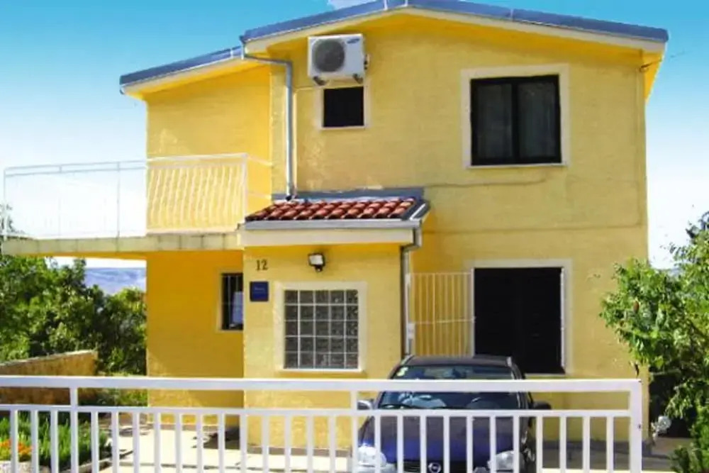Apartment With 2 Bedrooms in Starigrad, With Wonderful sea View, Enclo