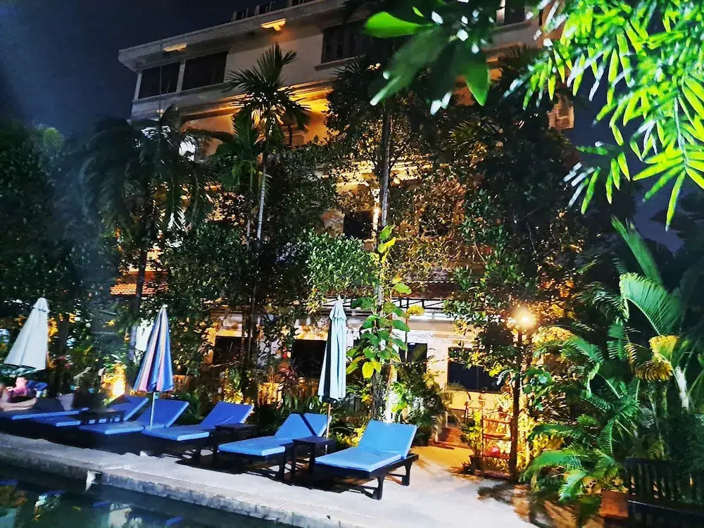 Nary Villa