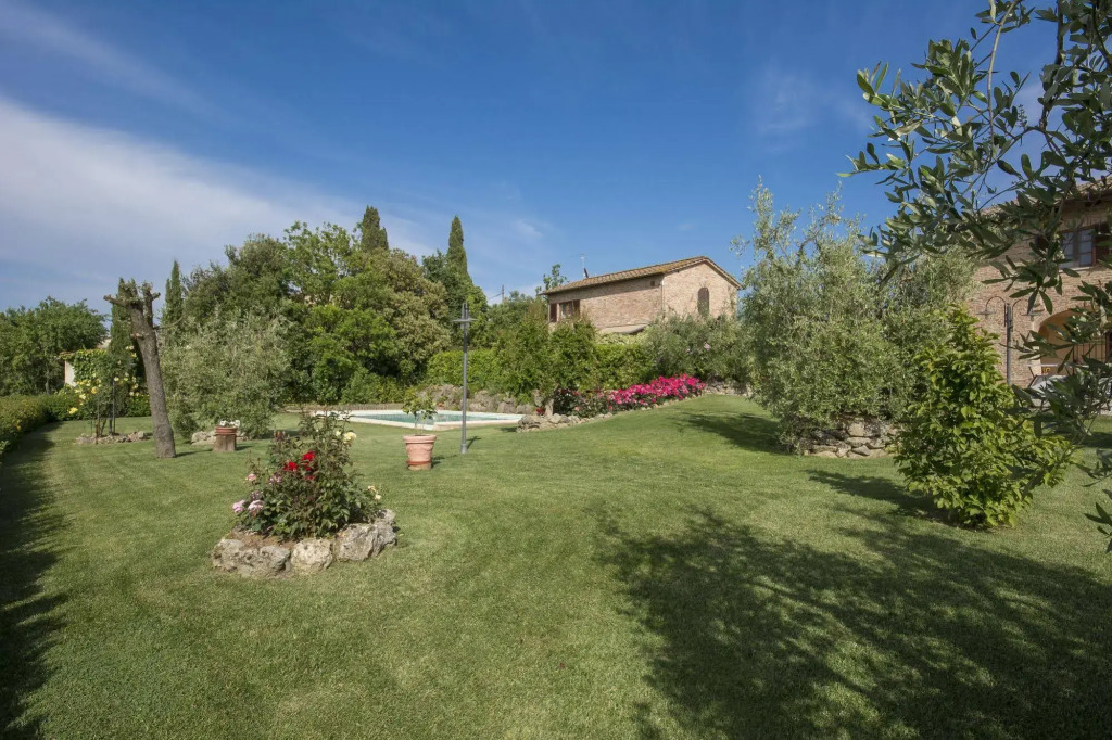 Aia Mattonata Relais