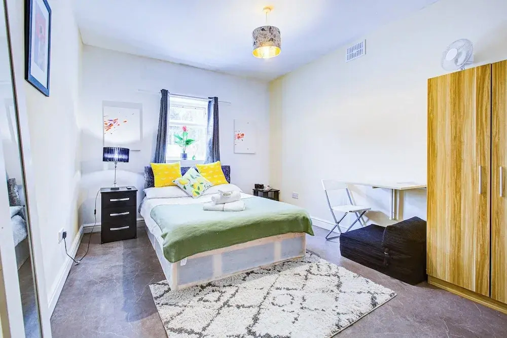 Luxury Ensuite Double Room Close to Central London
