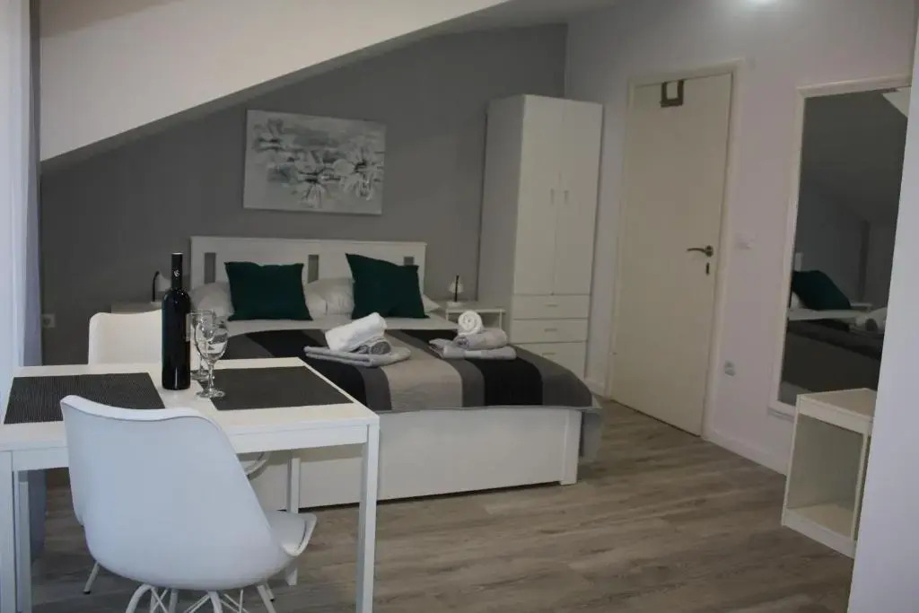 Apartments Petra