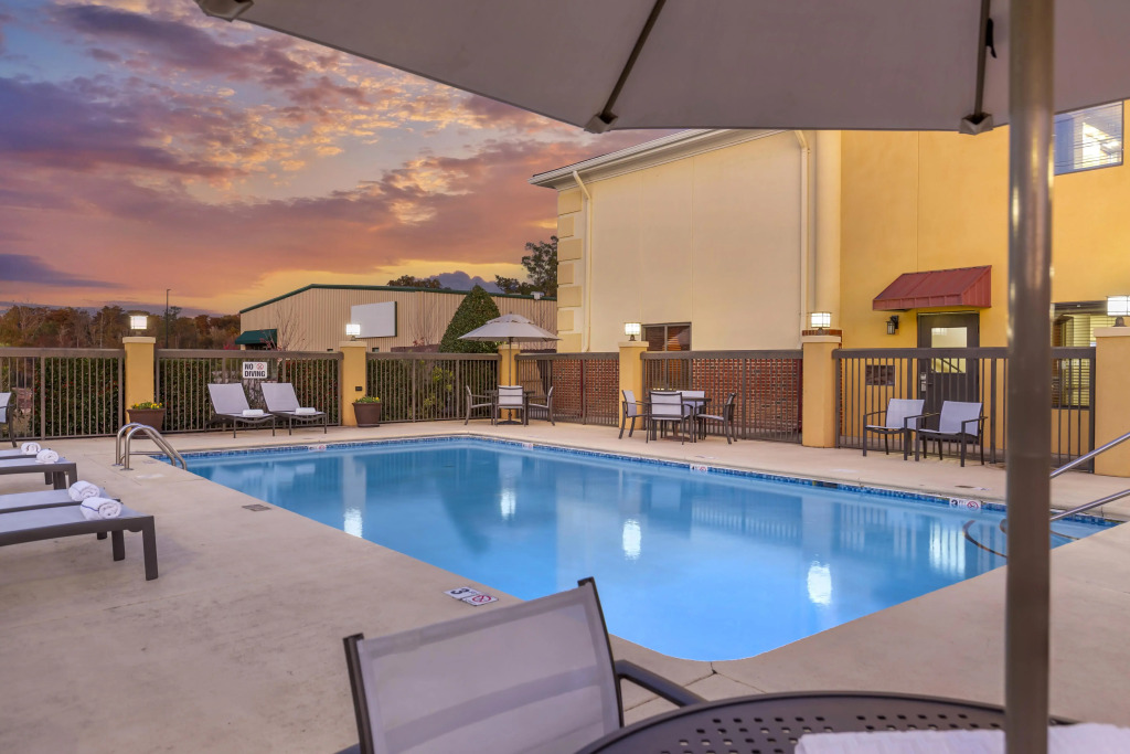 Best Western Plus Suites Greenville