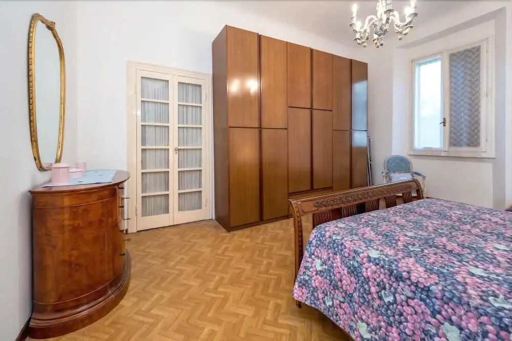Viale Corsica 38