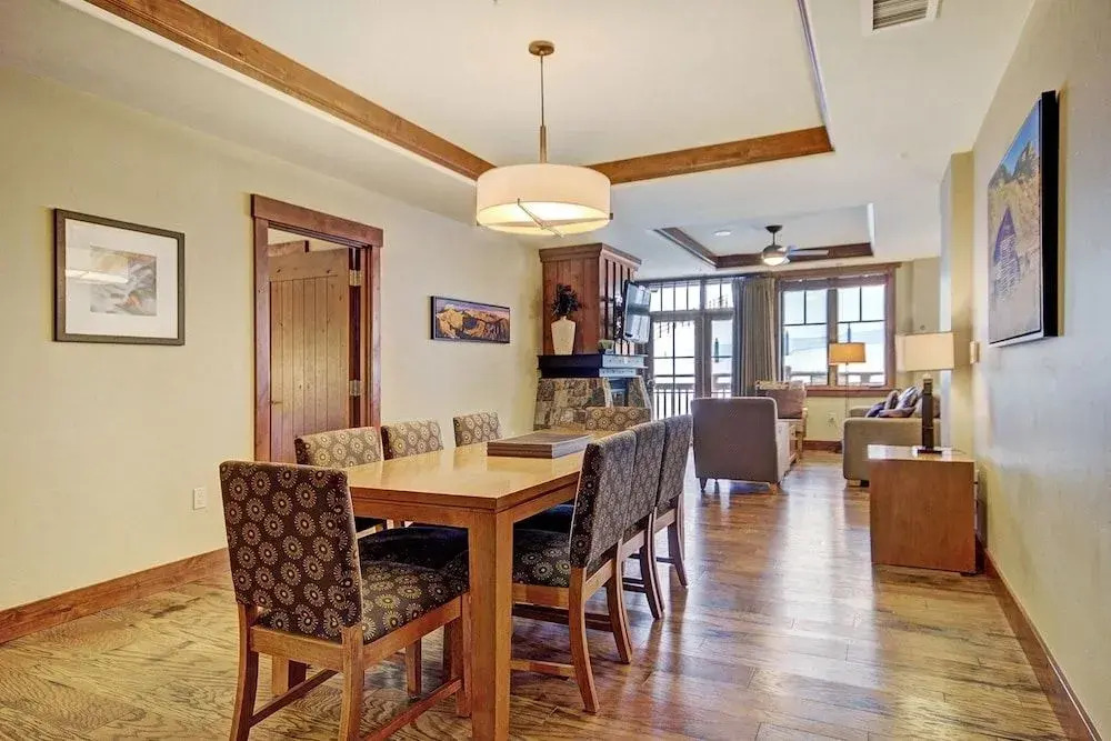 One Ski Hill Place S8309