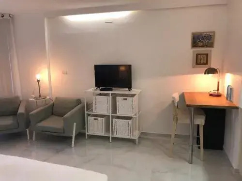 Lena's Beach Apartment