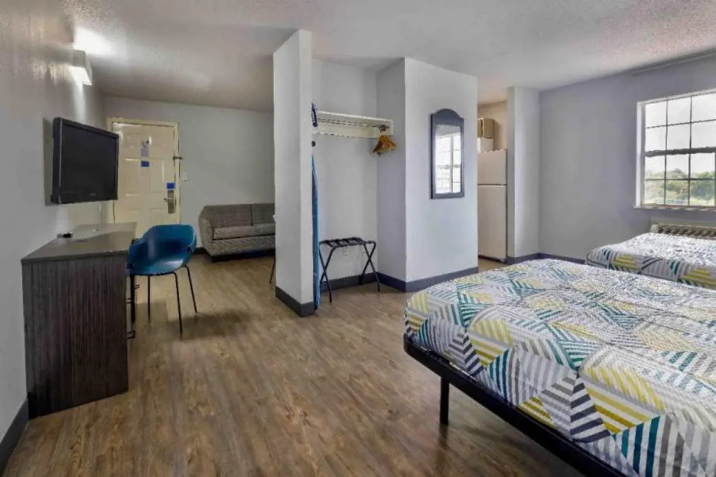 Studio 6 Dallas, TX - North - Richardson