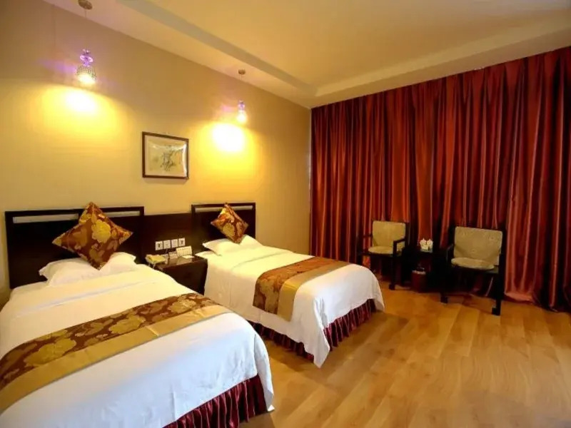 Huaxi Fishing Port Hotel