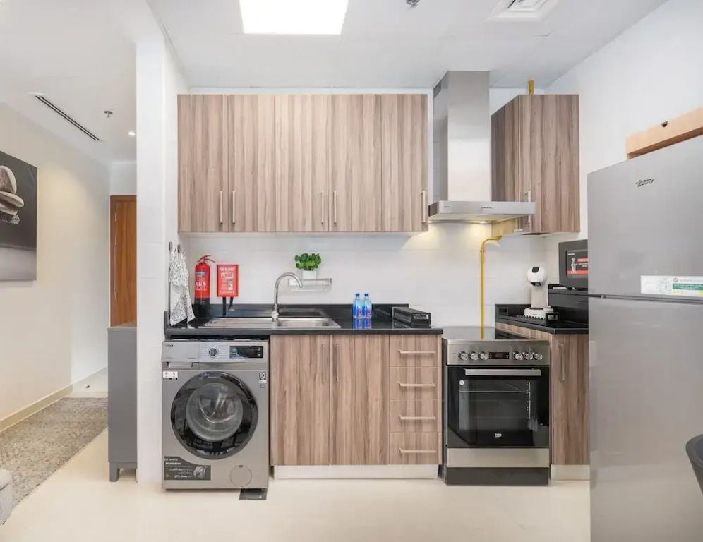 Heaven Crest Vacation Homes Downtown - Studio, 1, & 3 Bedroom Suites 2 minute walk to Dubai Mall and Burj Khalifa
